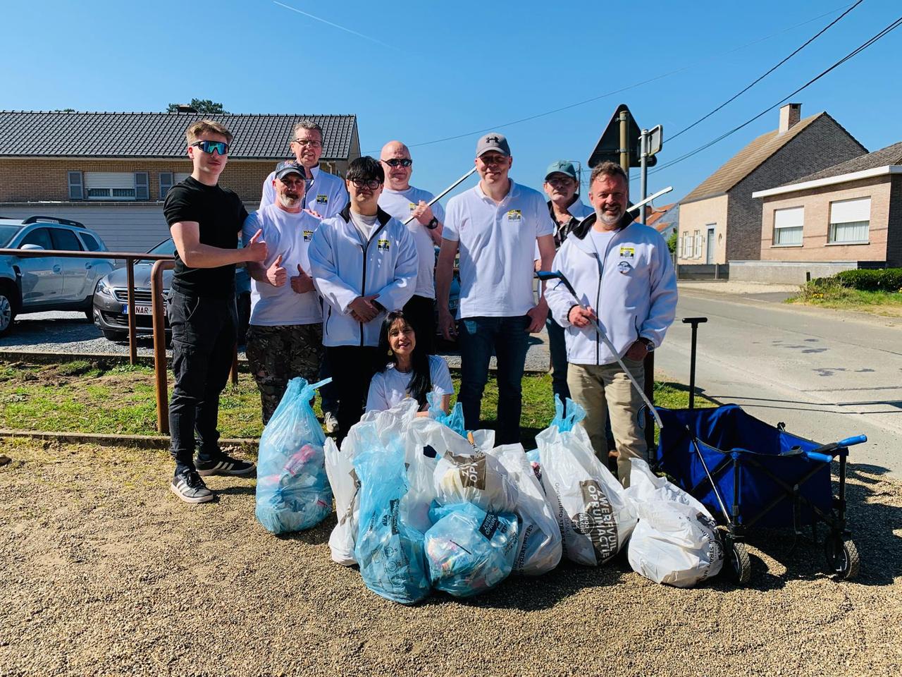 Vlaams Belang organiseert in Scherpenheuvel-Zichem actie tegen zwerfvuil
