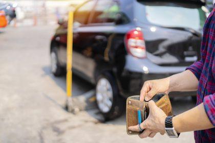 Vlaams Belang Hasselt verontwaardigd over de nieuwe parkeertarieven van het Hasselts stadsbestuur. 
