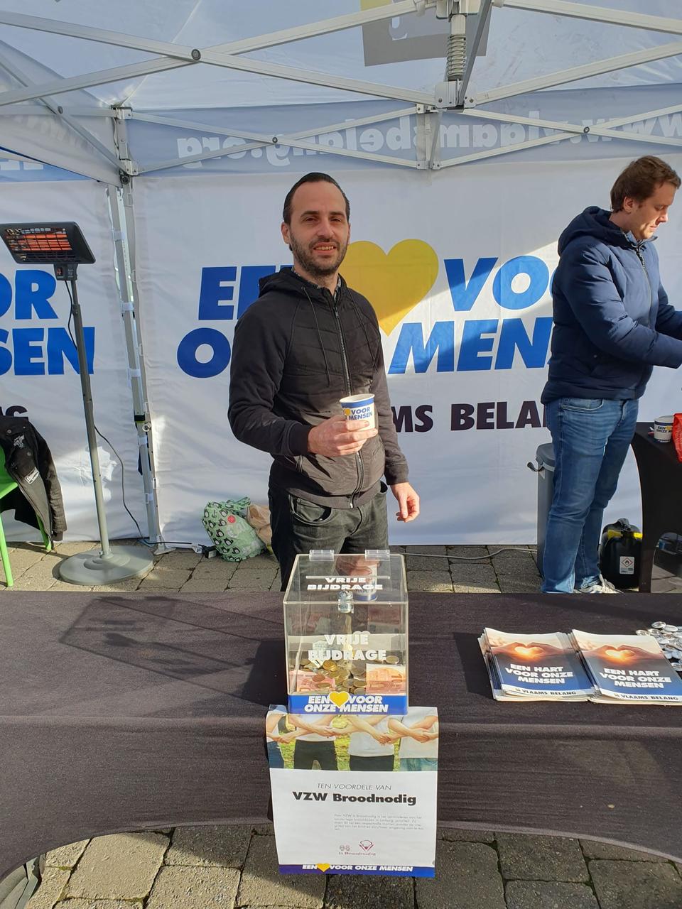 Vlaams Belang Hasselt deelt soep uit en doet inzamelingsactie voor goede doel: “Een hart voor onze mensen”