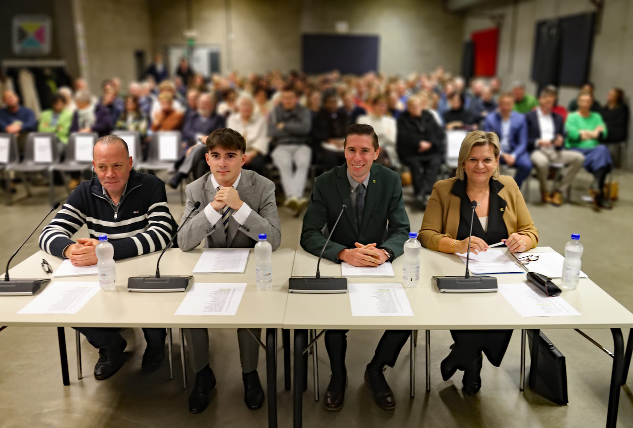 Vlaams Belang verwerpt meerjarenplan: “Financieel kaartenhuis zonder sociale visie”