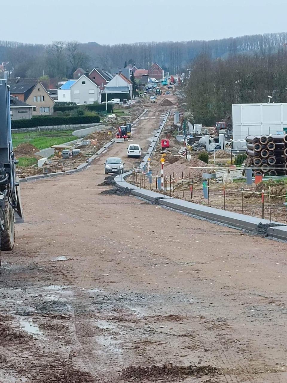 Blauwe meerderheid wil geen straatverlichting verlenen aan 37 woningen in de Ronsesestraat 