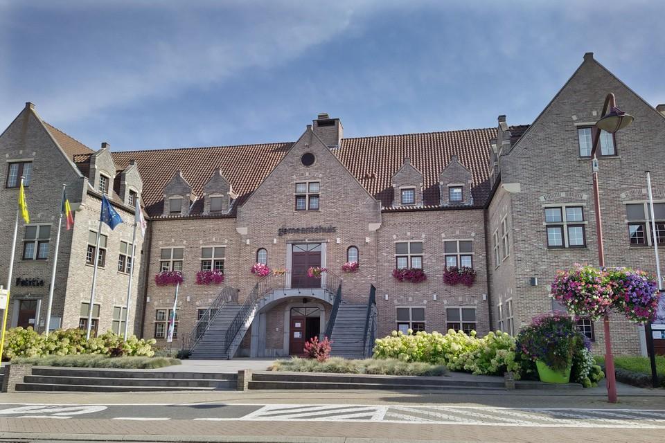 “Waar is de deontologie?”: oppositie wil onafhankelijke deontologische commissie i.p.v.  afgevaardigden uit gemeenteraad