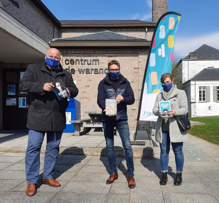 Schenking van boeken door Afdeling Vlaams Belang Haaltert