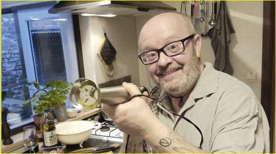 Kok Joery Labie kookt voor de winnaars kaarting Vlaams Belang Oudenaarde