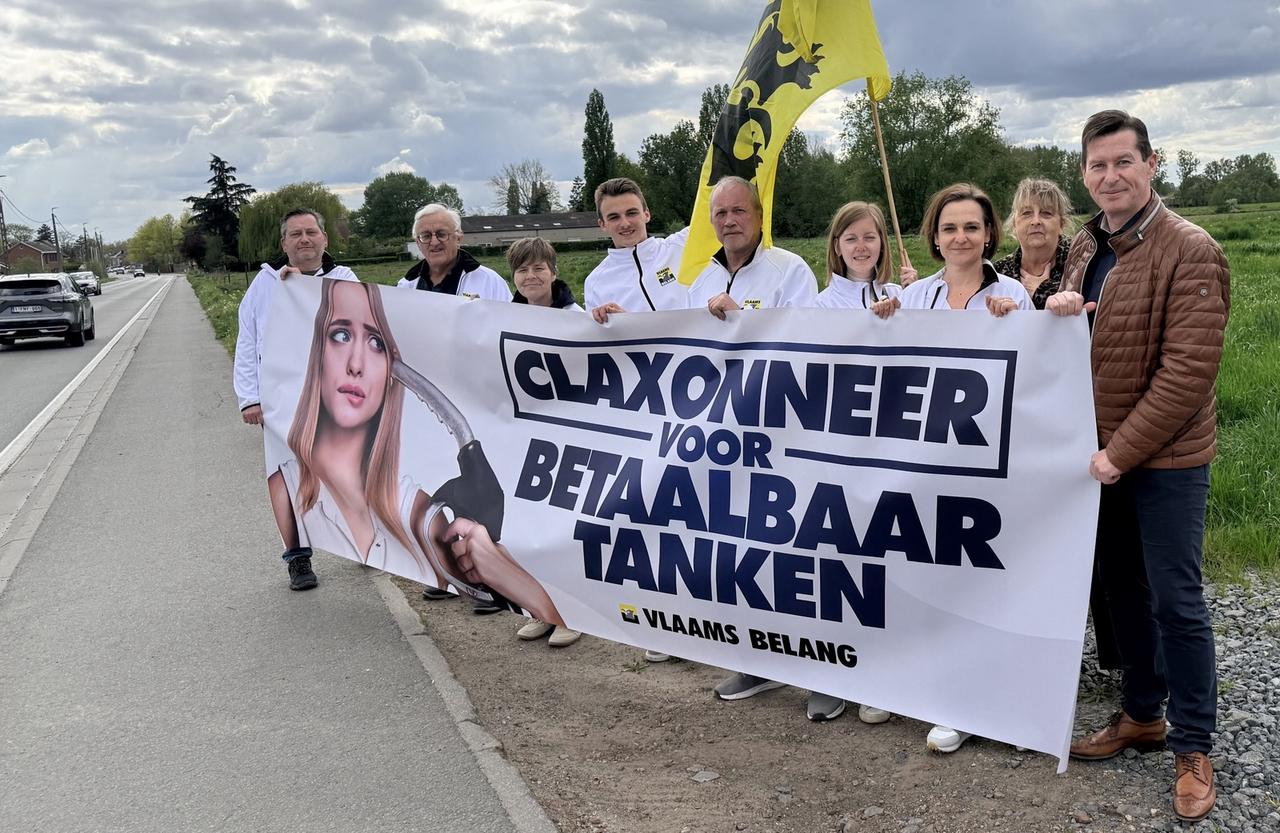 Vlaams Belang houdt claxonneeractie tegen woekerprijzen brandstof