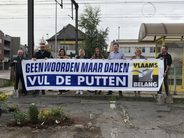 Vlaams Belang voert actie aan station