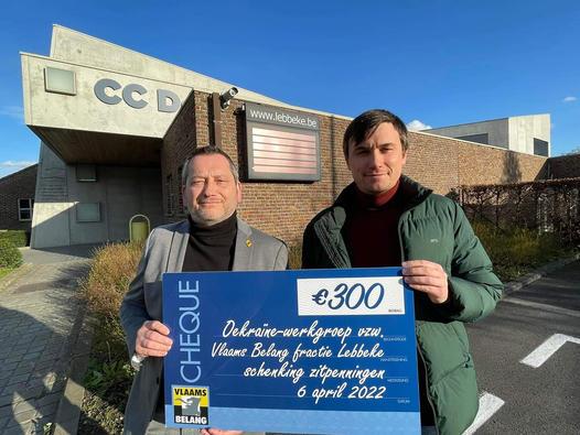 Donatie zitpenning door onze gemeenteraadsleden Gunther Buggenhout en Reinoud Van Stappen