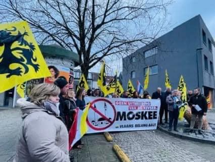 Neen tegen uitbreiding moskee te Aalst samen uw fractie Lebbeke