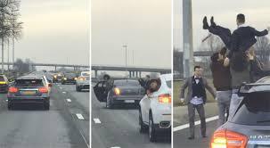 Voorstel om trouwstoeten sneller aan te pakken: weggestemd!