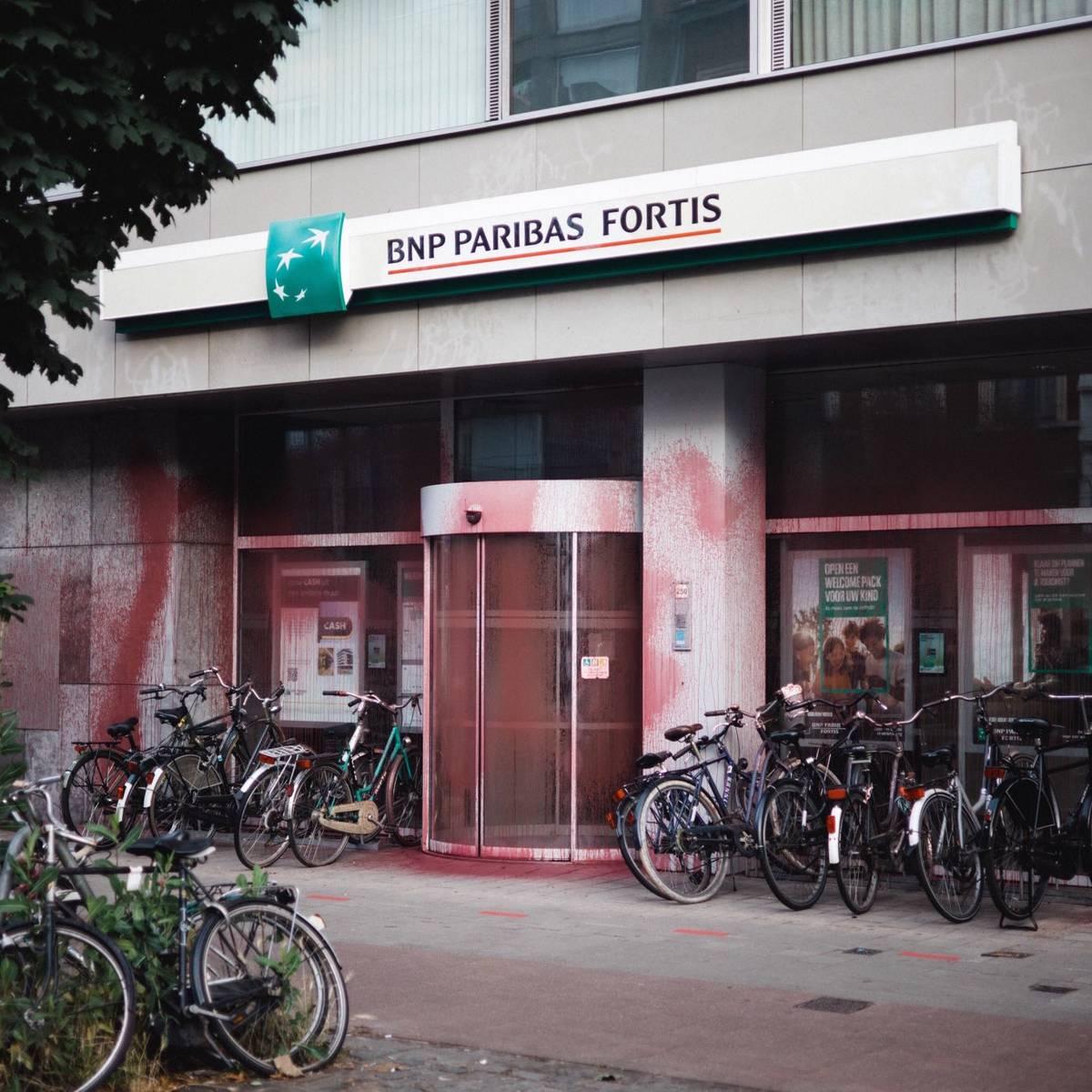 Opnieuw fortisfiliaal gevandaliseerd: Vlaams Belang Gent vraagt harde aanpak vandalen