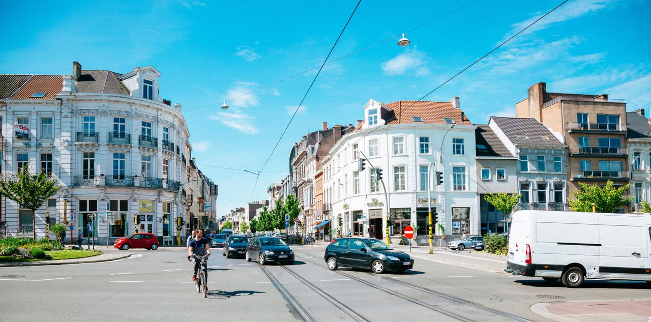 Vlaams Belang maakt mobiliteitsbeloftes De Clercq met grond gelijk