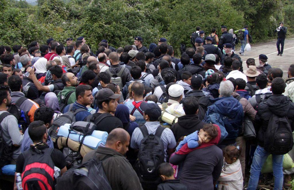 Open asielcentrum Koksijde zeker nog tot eind 2022 ‘buffercentrum’:  "Met het zomerseizoen voor de deur geen cadeau"