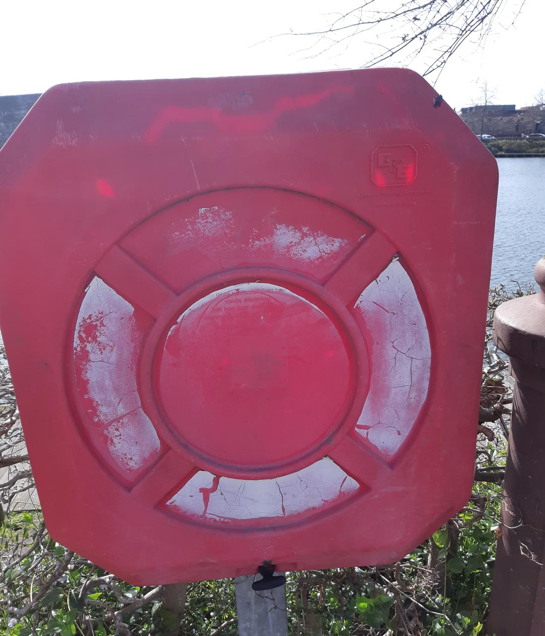 Reddingsboeien in Roeselare.... een gunst ???