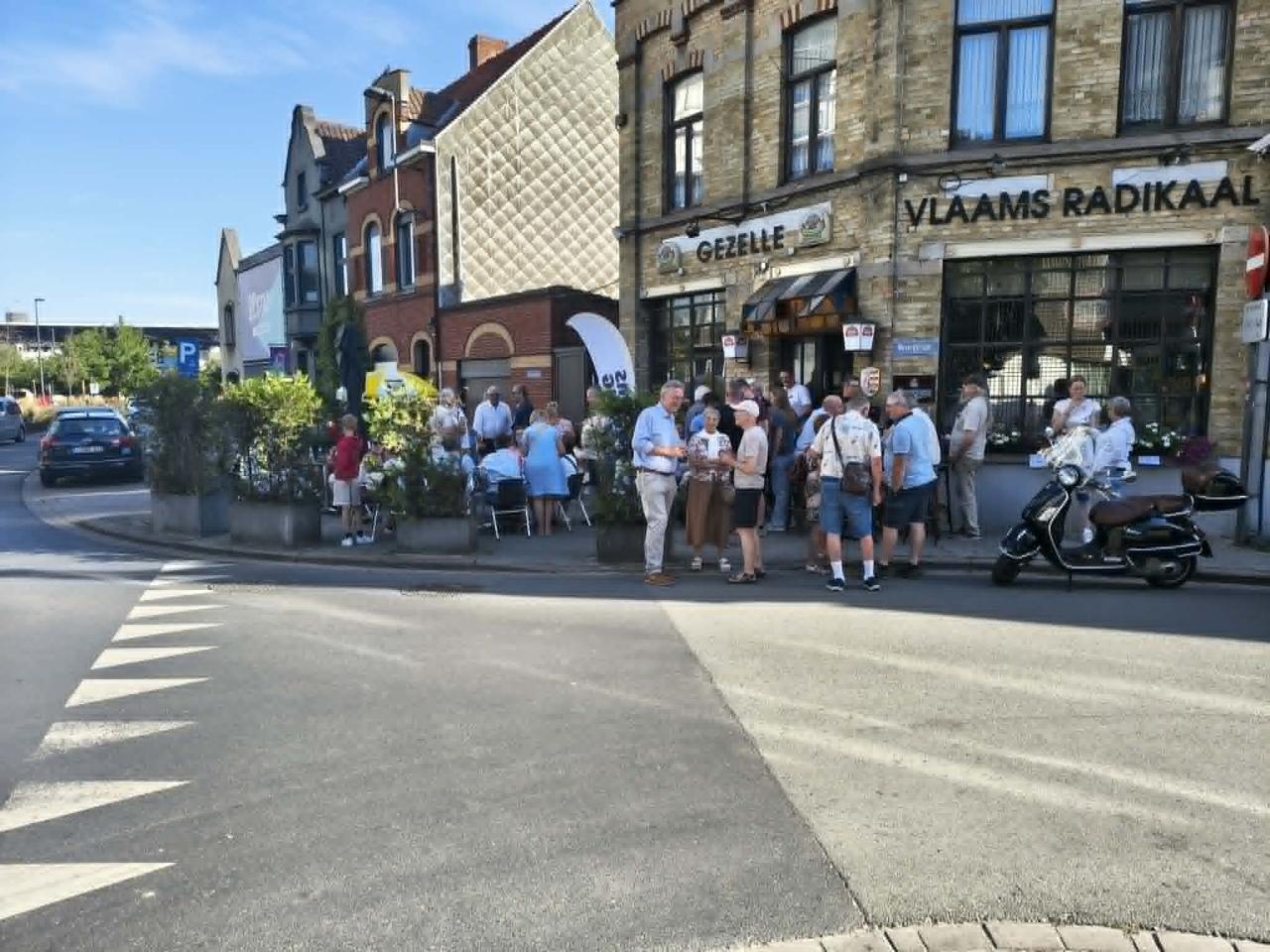 Vlaams Belang fier op talrijke opkomst voor de Vakantiedrink!