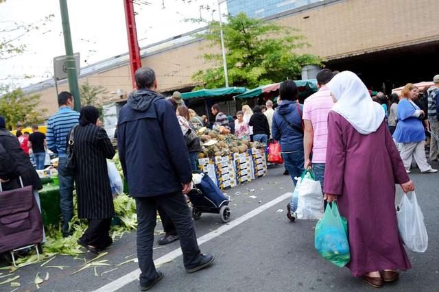 Vervreemding en islamisering stoppen