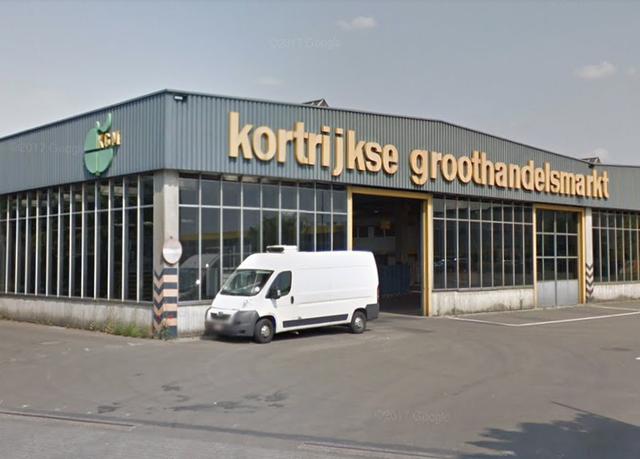 Handelaars bij het grof huisvuil gezet