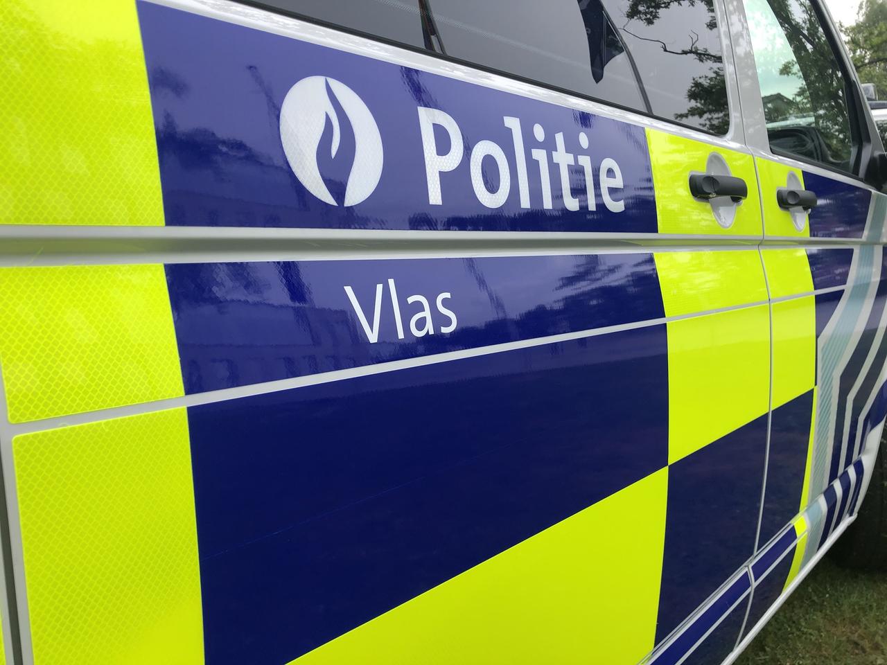 PERSBERICHT: Waarnemend burgemeester weigert extra politieraad over ‘plasincident’, Vlaams Belang Kortrijk vraagt openbaarheid beelden