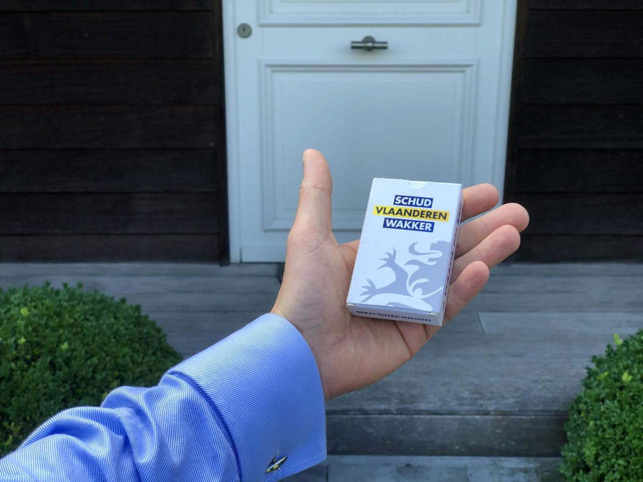 Vlaams Belang Kortrijk beloont 'vlaggers'