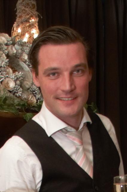 "Vlaams Belang in HLN; Nieuwe generatie Vlaams Belang laat Cordon achter zich"