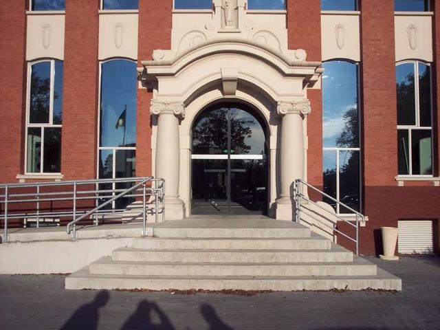 Ere-gemeentesecretaris treedt Vlaams Belang bij!