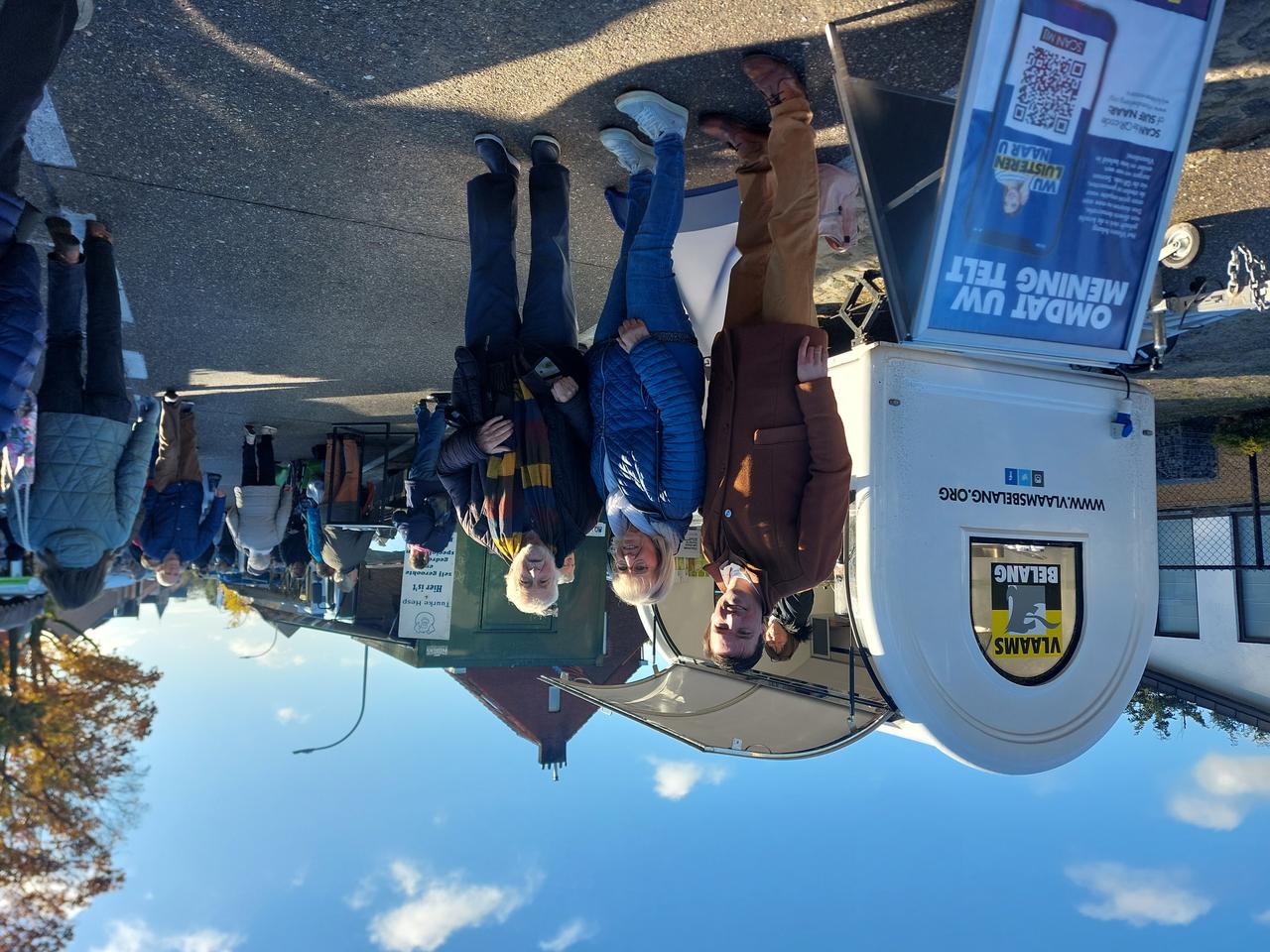 Vlaams Belang Zoersel deelt soep uit voor goede doel Brokkenhuis Gerthy