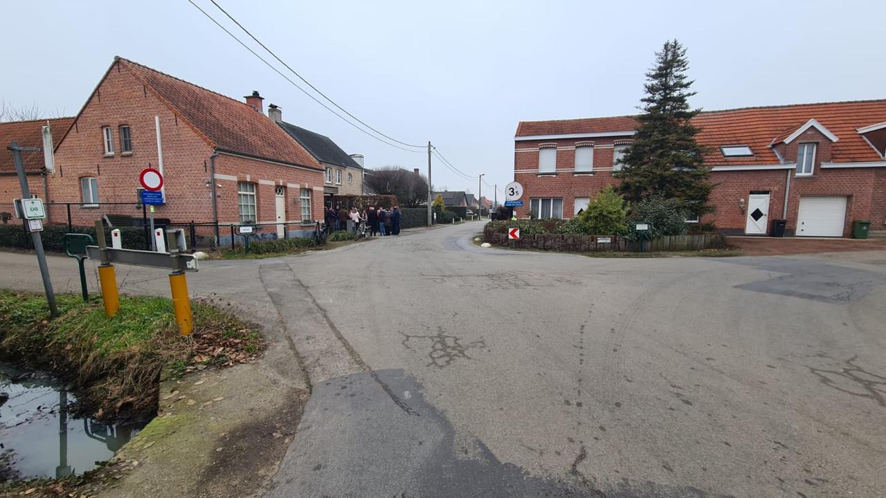 Vlaams Belang Zoersel zet de onveilige verkeerssituaties in meerdere straten op de  politieke agenda.