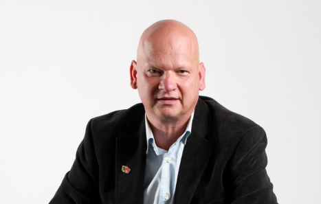 Jan Claessen neemt de fakkel over!