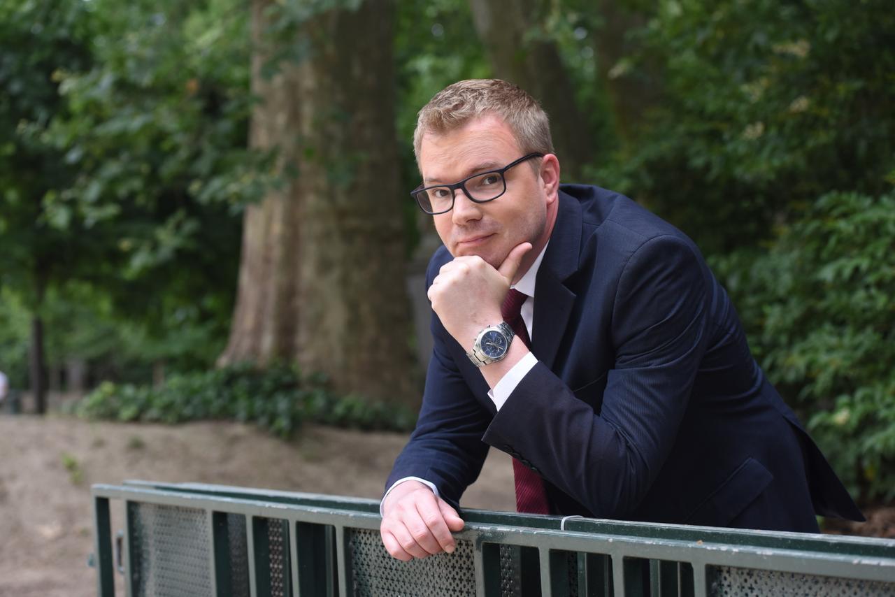 “Geen Vlaams, geen centen”: Vlaams Belang eist subsidiestop voor sportclubs die enkel Frans gebruiken