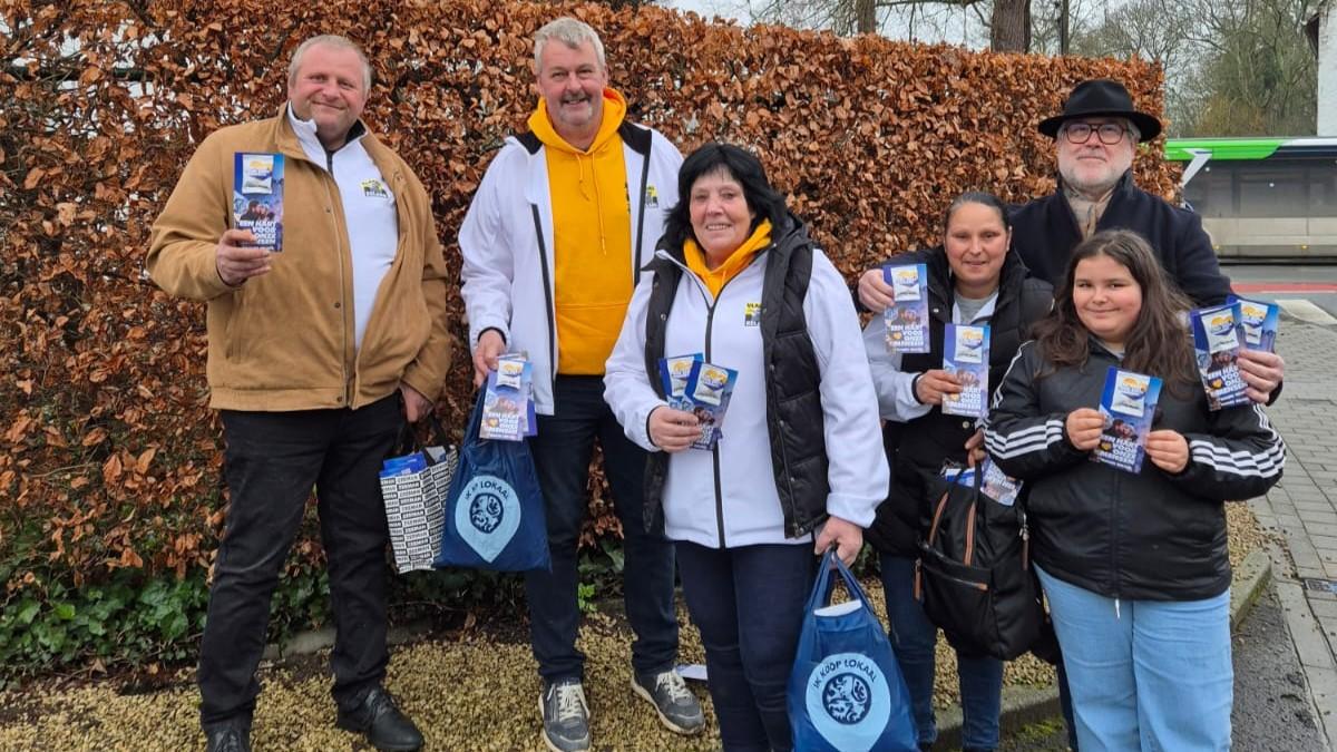 Vlaams Belang deelt Valentijnsnoepjes uit in Dworp: ‘Een hart voor onze mensen’