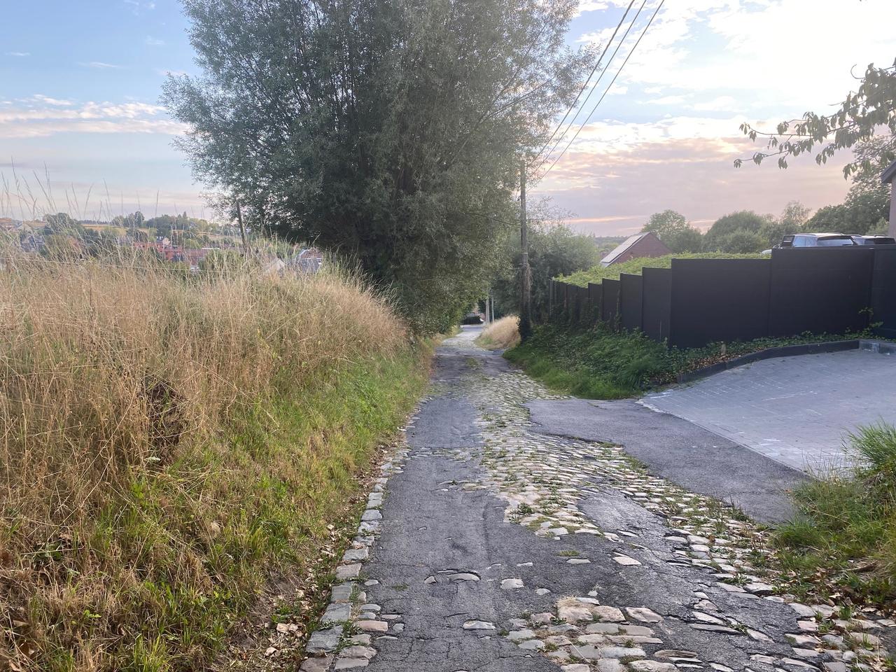 34 schadegevallen op 5 jaar tijd door slechte wegen in Beersel: “Sommige wegen lijken eerder op een hindernissenparcours”