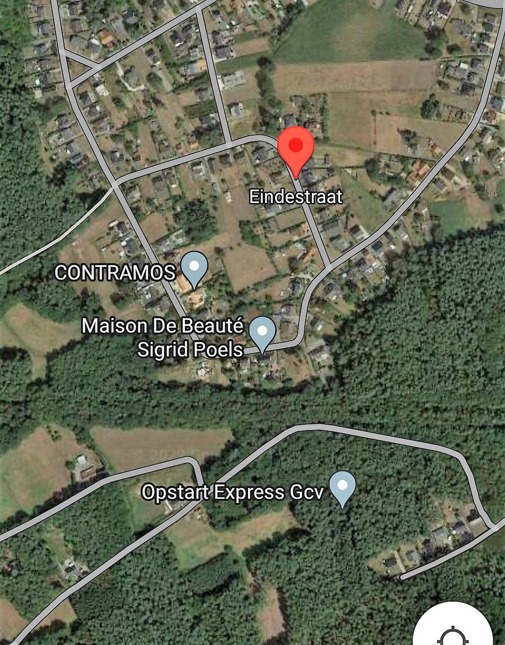 Bewoners Eindestraat Heppen klagen over aanhoudend verkeer militaire voertuigen 