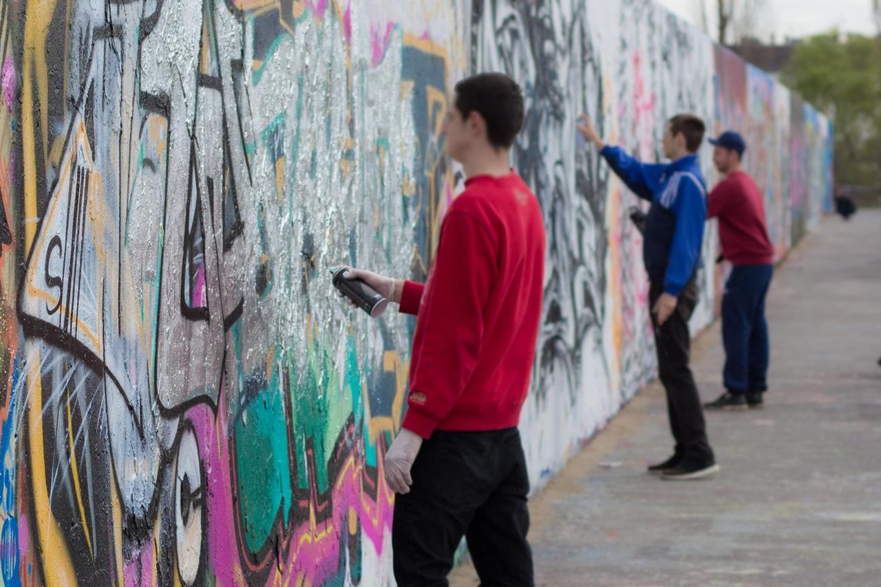 Van Puyvelde (VB): “Geef graffitiartiesten een plek om legaal hun passie te beoefenen, en hou het straatbeeld rein”