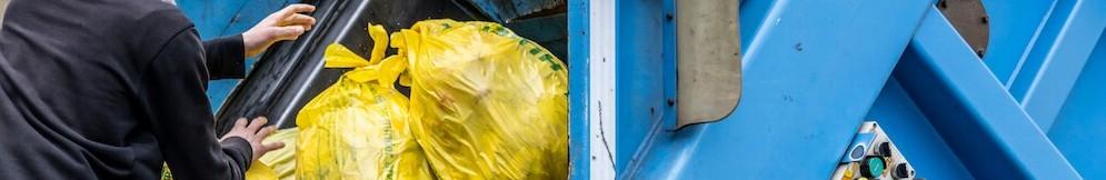 Gratis vuilzakken bij Sociale Kruidenier is besparing op kap van de zwaksten