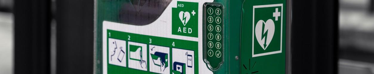 Bewegwijzering naar defibrillators kan levens redden