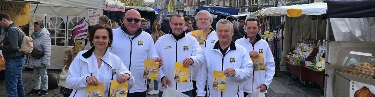 Vlaams Belang houdt Paastraditie in ere met uitdeelactie op markt