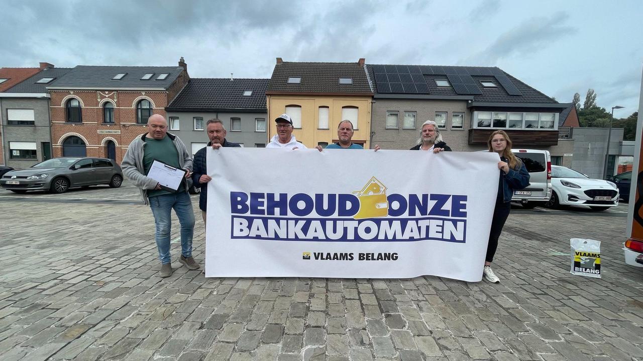 Vlaams Belang start petitie tegen verdwijnen van geldautomaten
