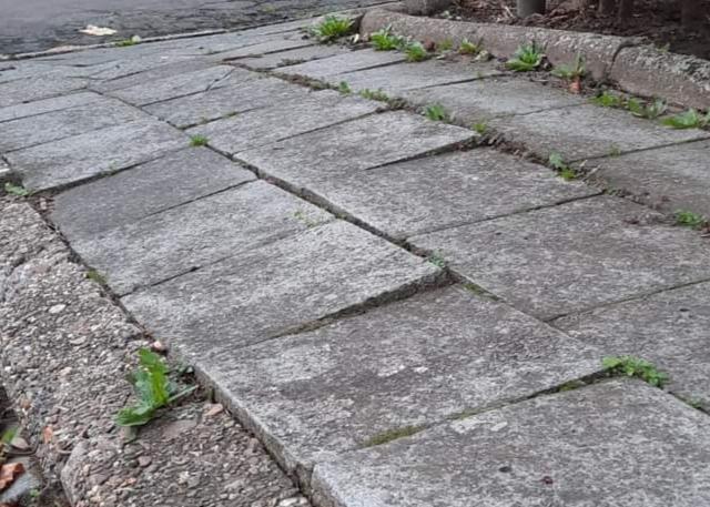 Slechte voetpaden Kallo