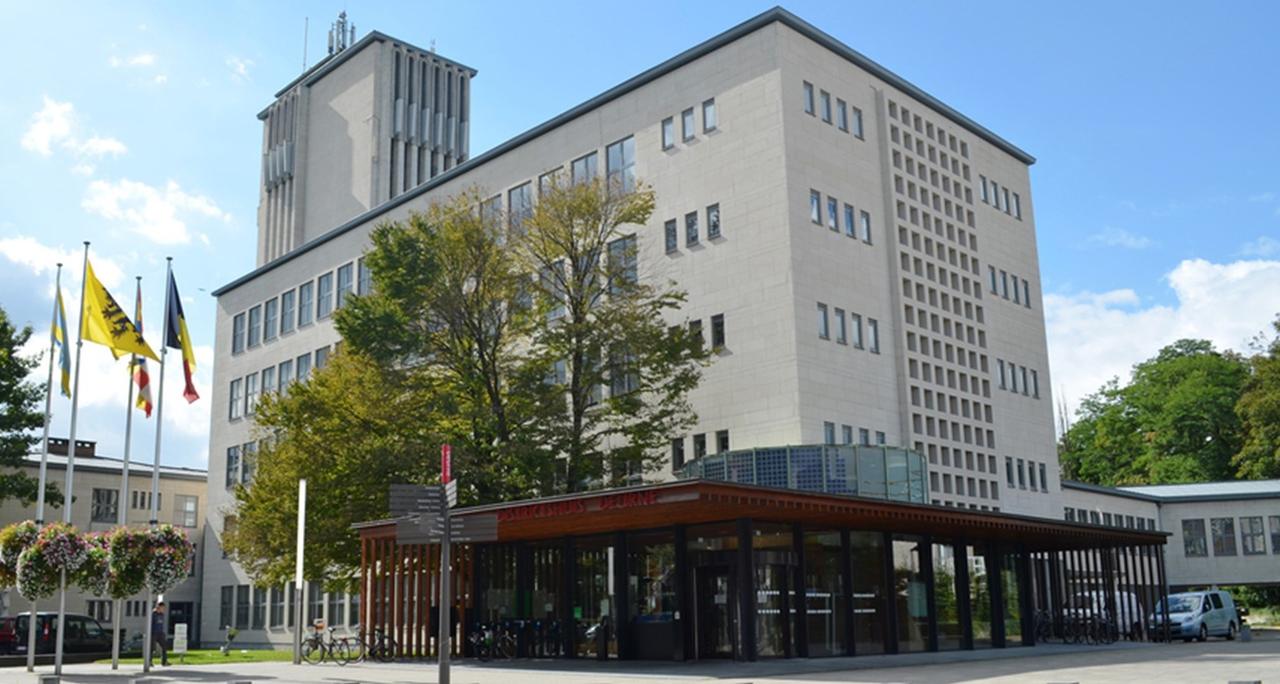 Persconferentie: Bureau voor Integriteit geeft gevolg aan ongeoorloofde onkosten districtsraadsvoorzitter Geudens (Vooruit)