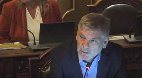 Gespierde uitspraken van burgemeester De Wever moeten verbergen dat zijn eigen beleid faalt: Vlaams Belang eist identiteitscontroles op basis van etnische profilering en gerichte acties in Marokkaanse wijken