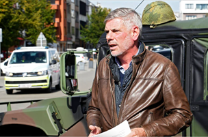 Vlaams Belang wil dat De Wever zelf de federale politie en het leger opvordert