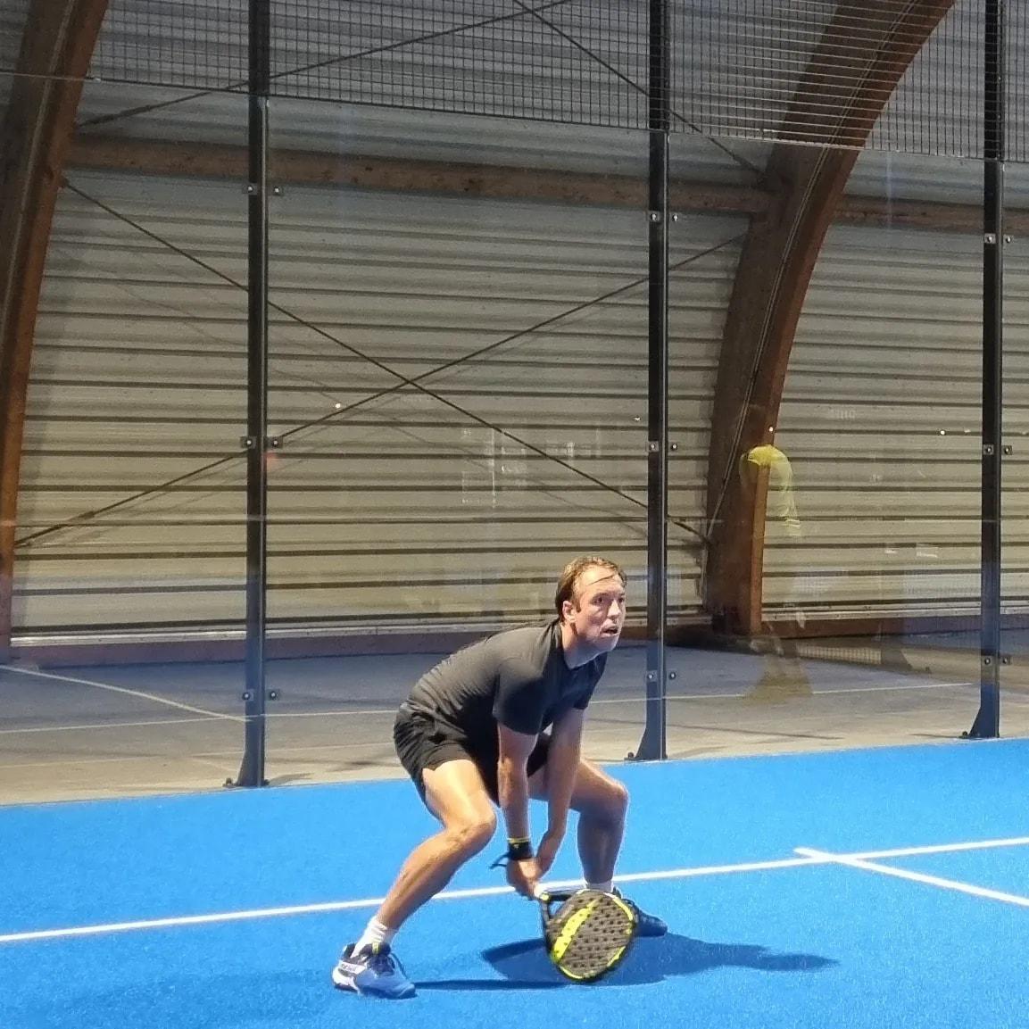 Geef burgemeesters wetgevend kader over padelsport