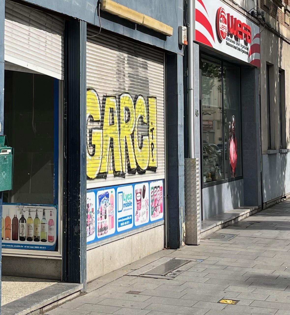 Nachtwinkels en belwinkels blijven broeihaarden van overlast en malafide praktijken – stad voert onvoldoende doortastend beleid