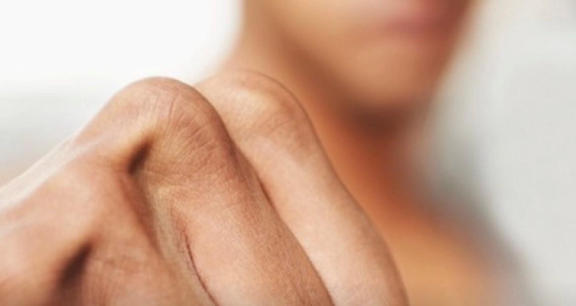 2.432 agressie-incidenten tegen stadspersoneel, maar amper 5 keer burgerlijke partij: Antwerpen laat personeel in de kou staan