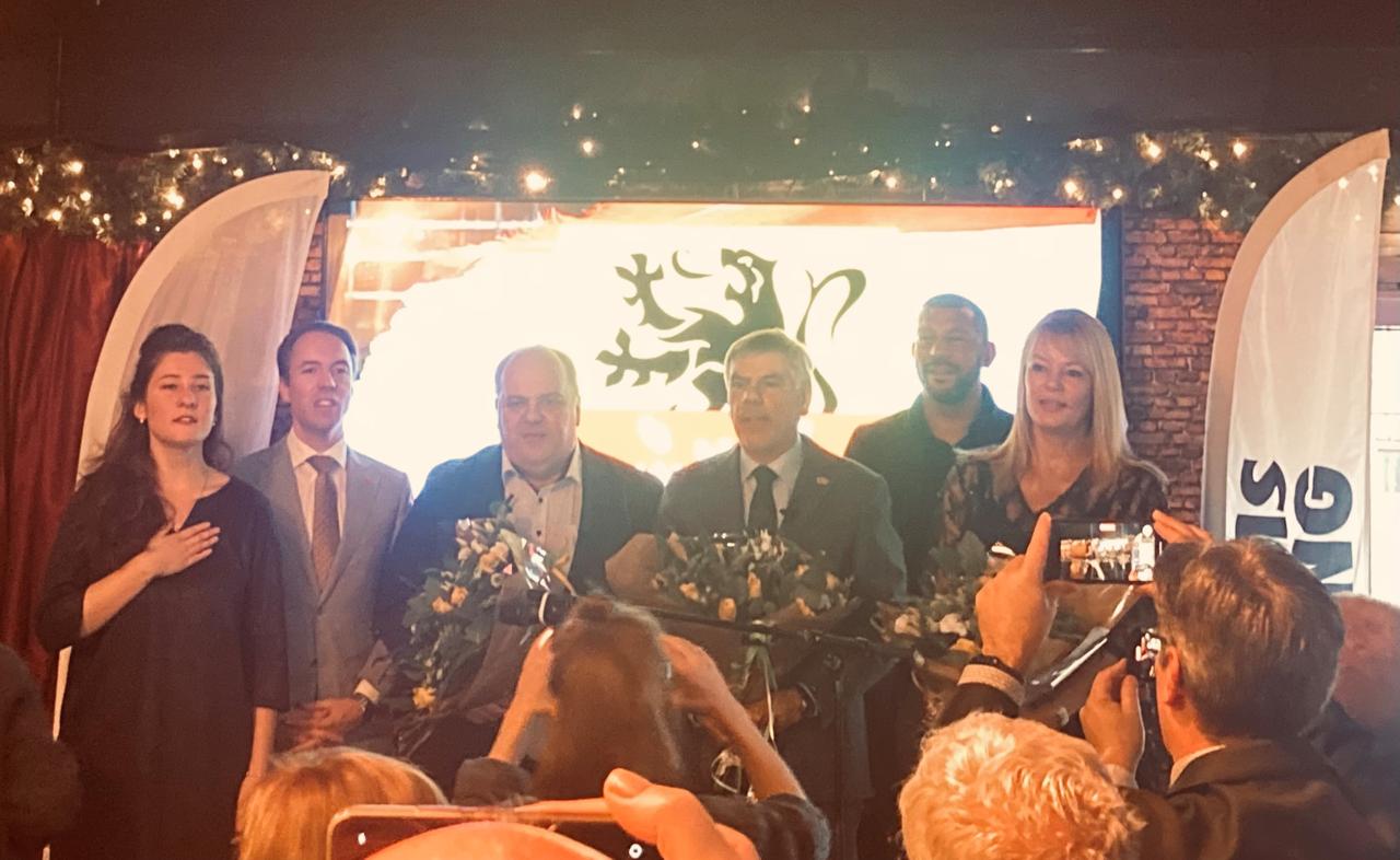 Hoopvolle nieuwjaarswensen vanop de Groenplaats