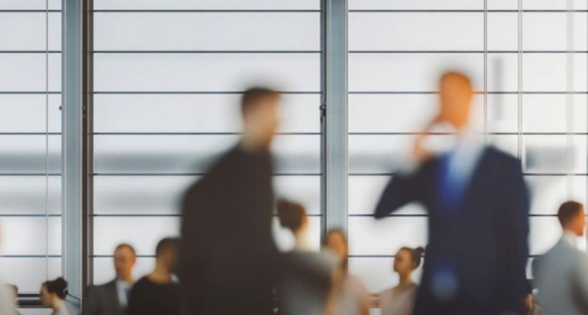 Personeelsexodus bij Stad Antwerpen: chaos, vertraging en een ondoorzichtig personeelsbeleid