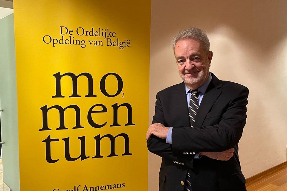 Gerolf Annemans stelt nieuw boek Momentum voor in Berchem