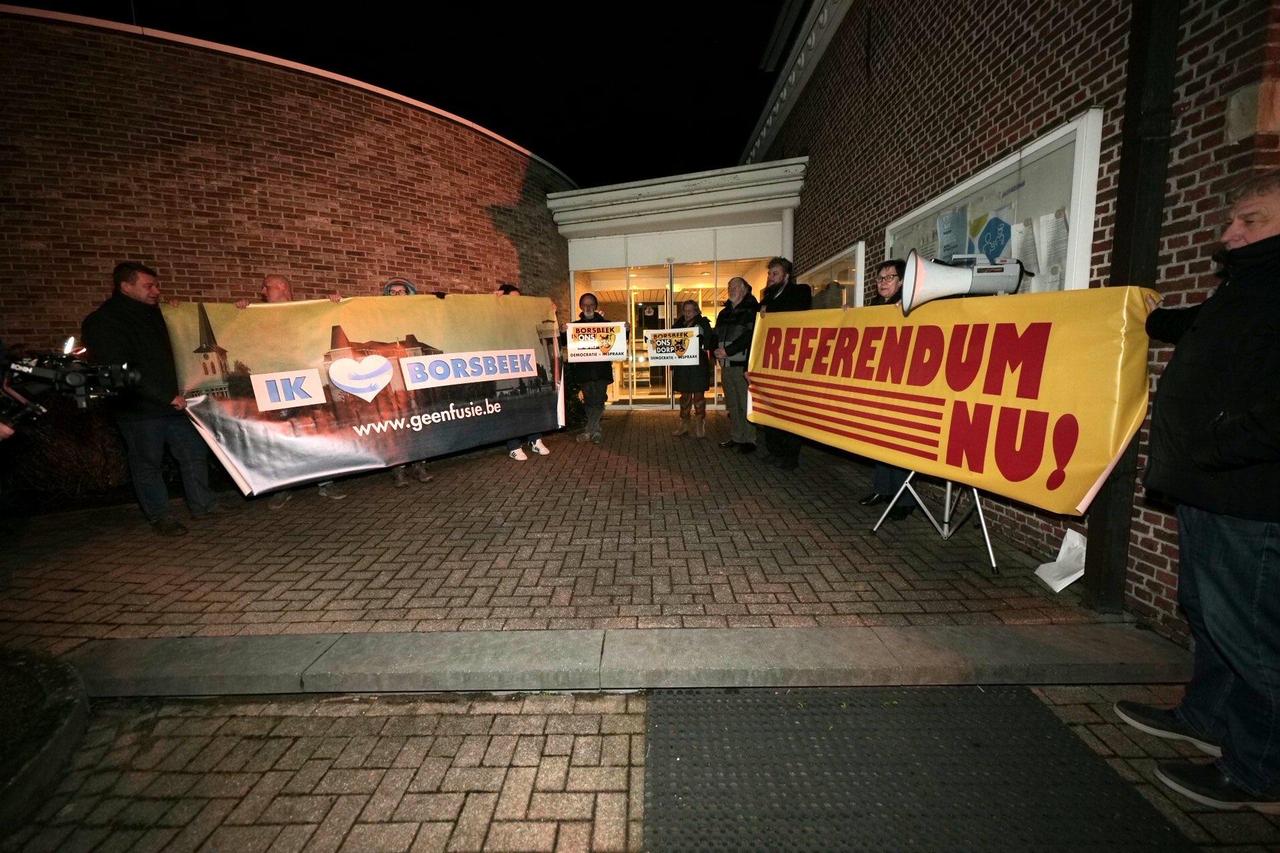 Borsbeeks bestuur wijst inspraak burgers over fusie af