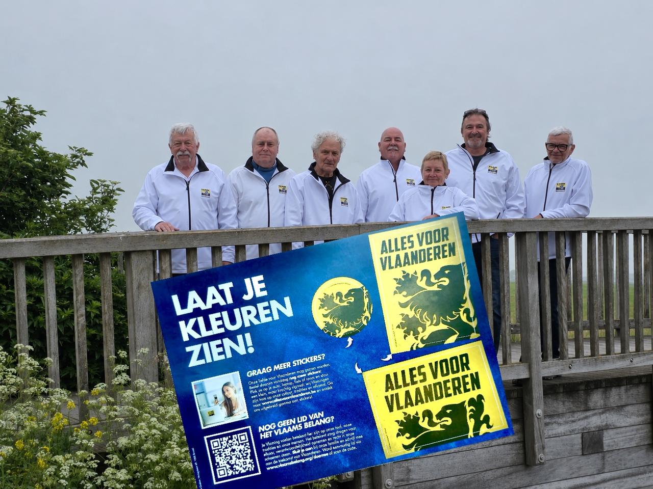 Vlaams Belang Middelkerke beloonde inwoners die de leeuwenvlag uithingen