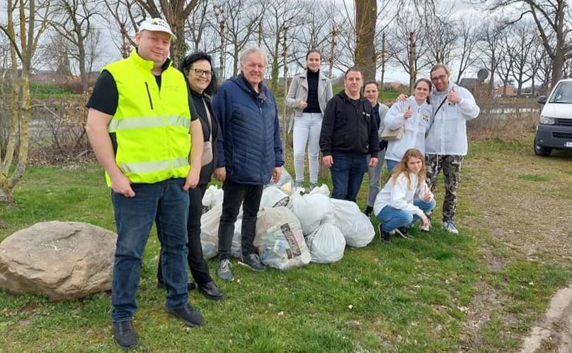 Vlaams Belang Maasmechelen doet mee aan zwerfvuilactie van Straat.Net