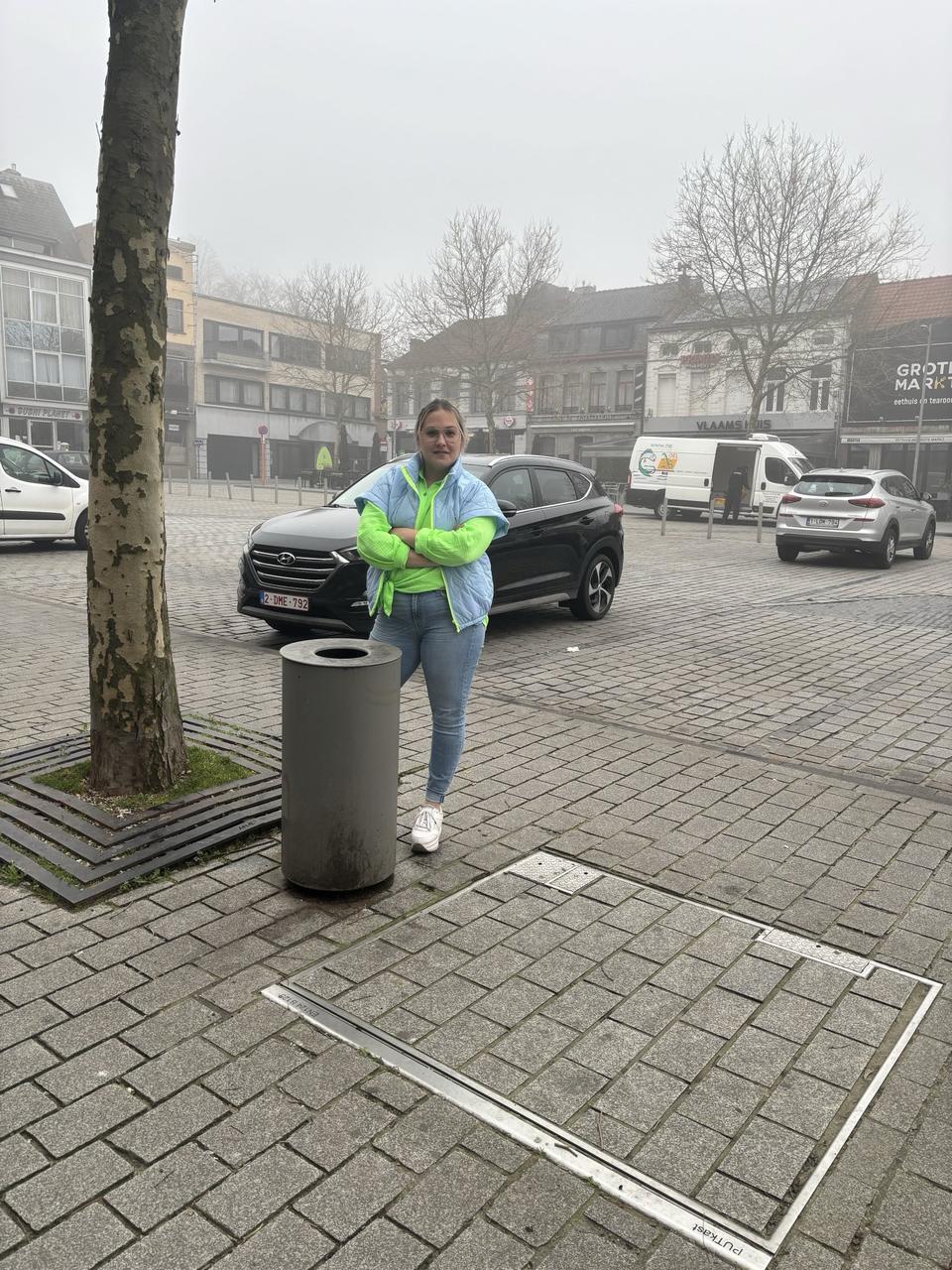 Voorstel voor het plaatsen van asbakken in vuilbakken in het stadscentrum goedgekeurd